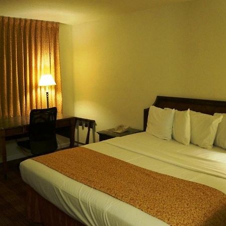 Waterford Inn Экстерьер фото