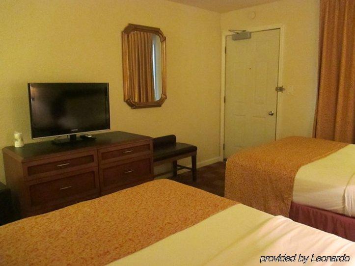 Waterford Inn Экстерьер фото