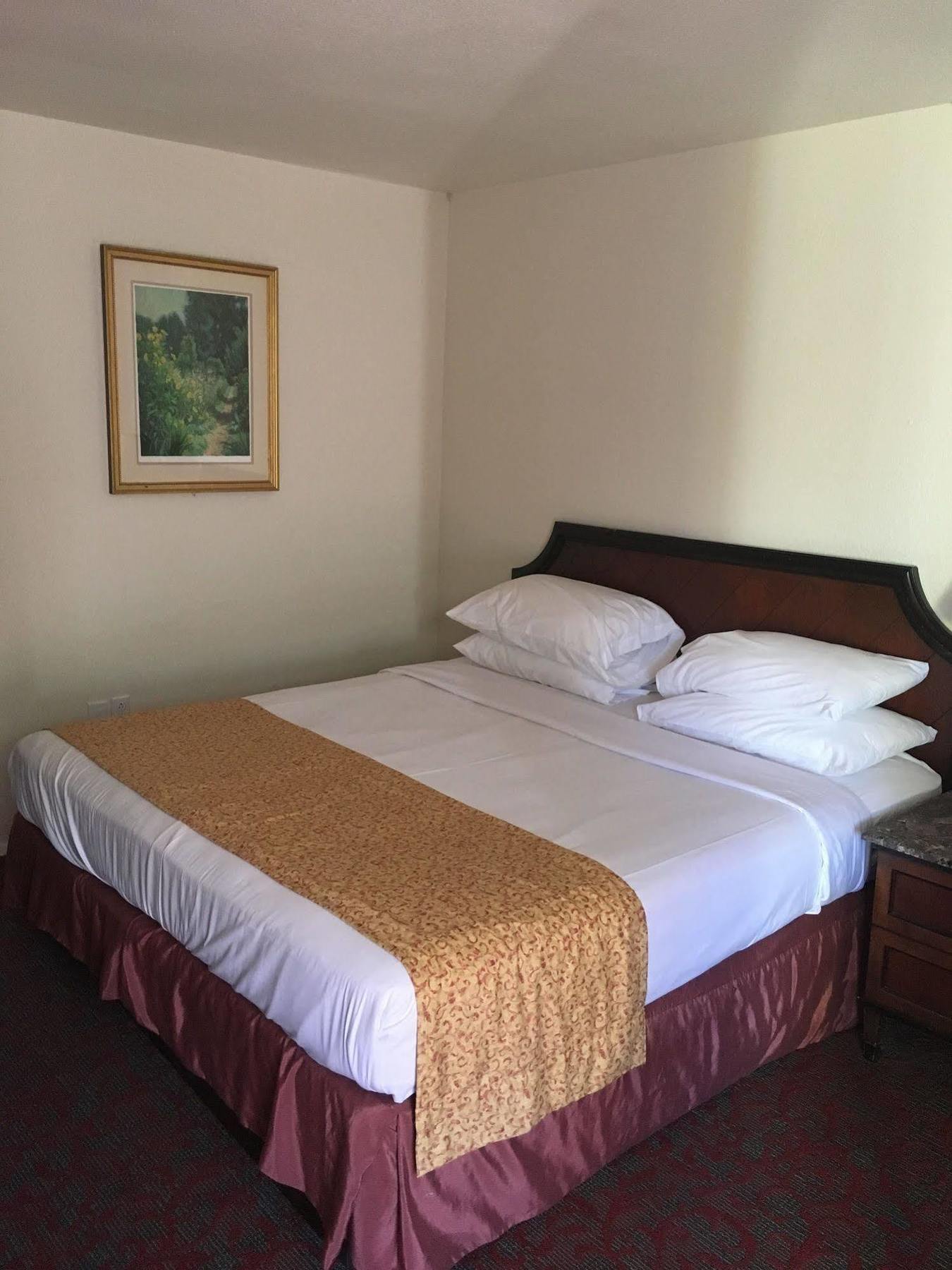 Waterford Inn Экстерьер фото